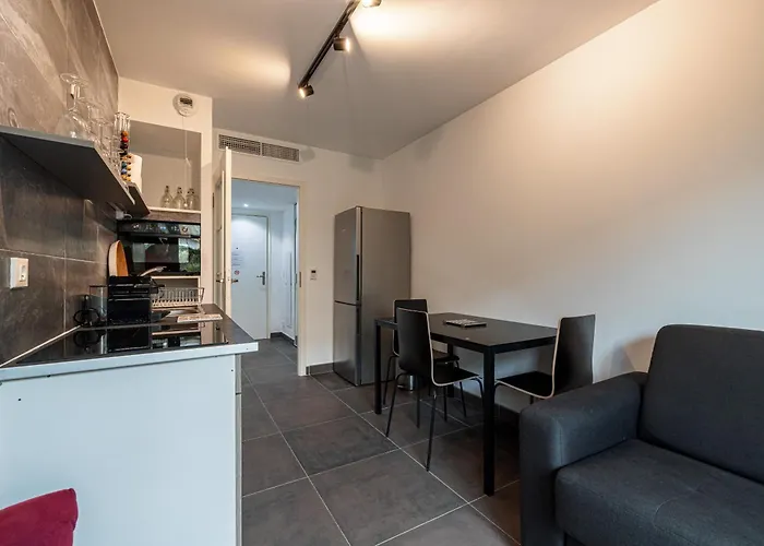 New Listing - 1 Bed Apt,air-con,beach Access,sea Lejlighed *